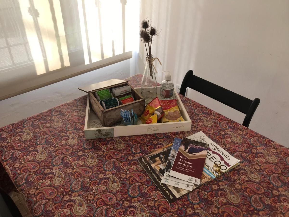 Paz En La Ciudad, En El Centro, Con Wifi Y Cochera Privada Holiday home San Antonio de Areco
